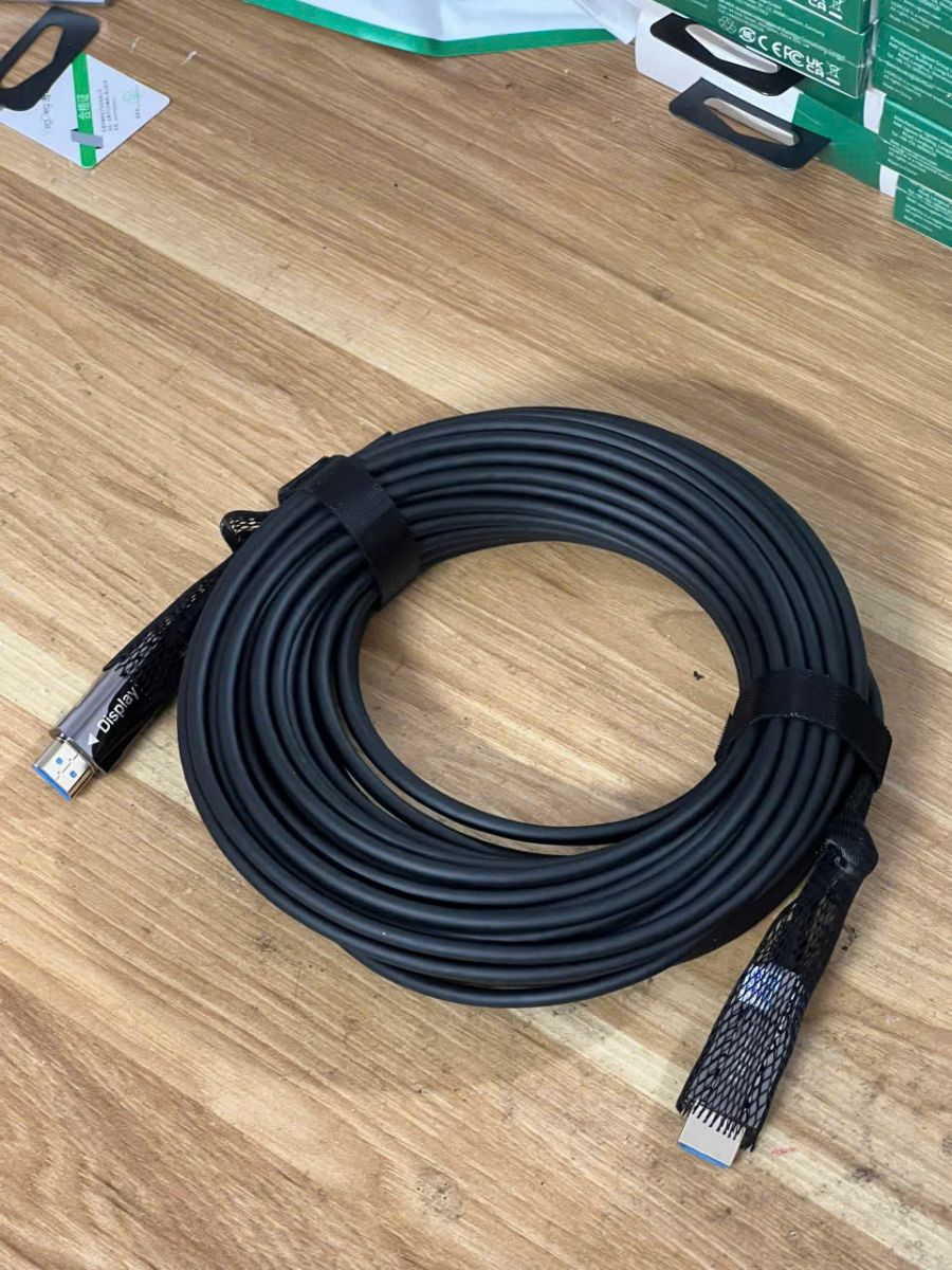 Cáp Quang HDMI 2.0 UNITEK C11072BK 25M - Hỗ Trợ 4K@60Hz, Truyền Xa Không Suy Hao, Hiệu Suất Cao Cáp Quang HDMI 2.0 UNITEK C11072BK 25M - Hỗ Trợ 4K@60Hz, Truyền Xa Không Suy Hao, Hiệu Suất Cao